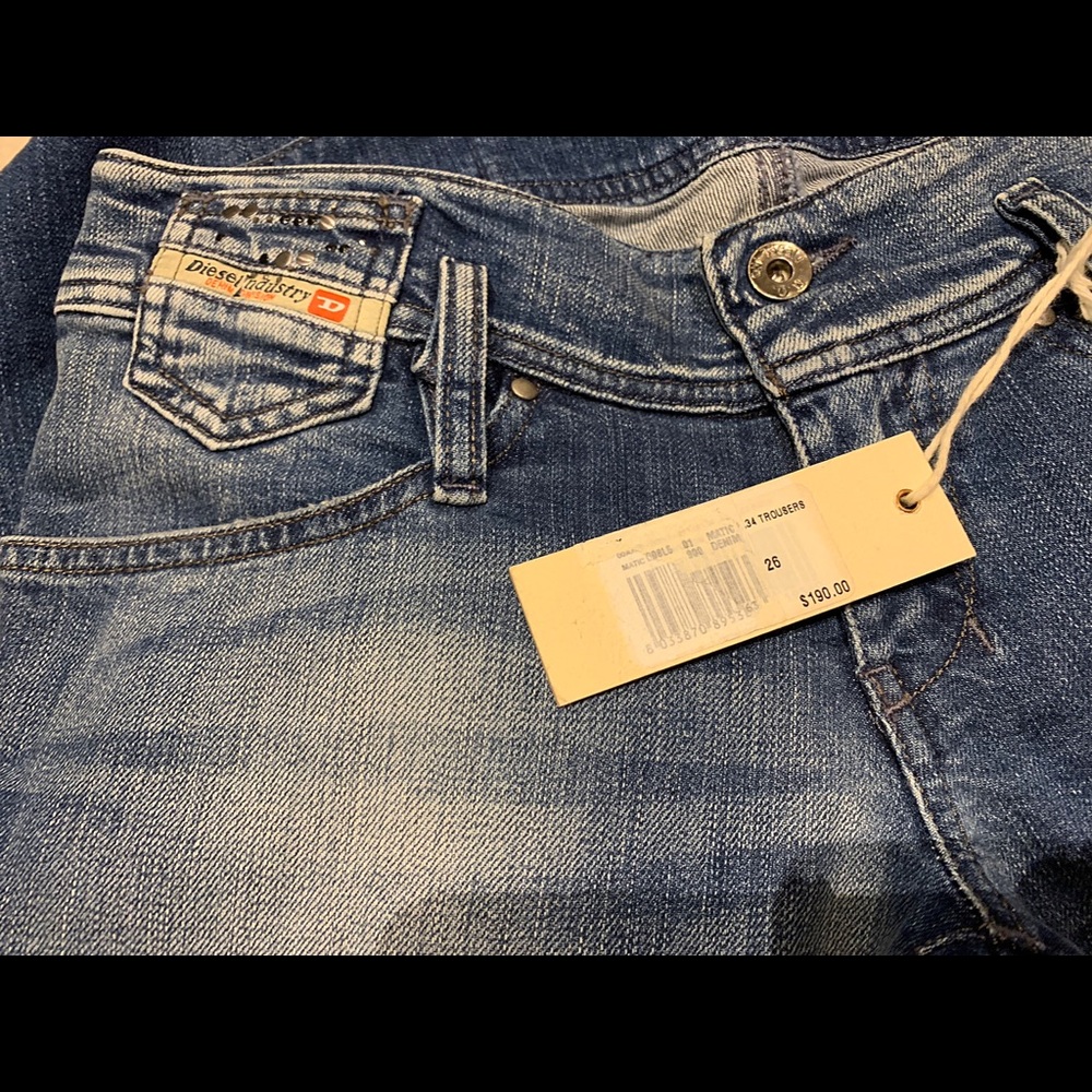 Diesel Jean size 26 new with tag
